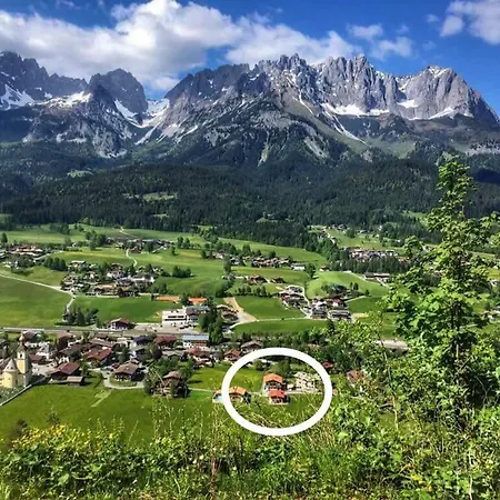Der Tyroler Adler Im Zentrum Vom Wilden Kaiser *